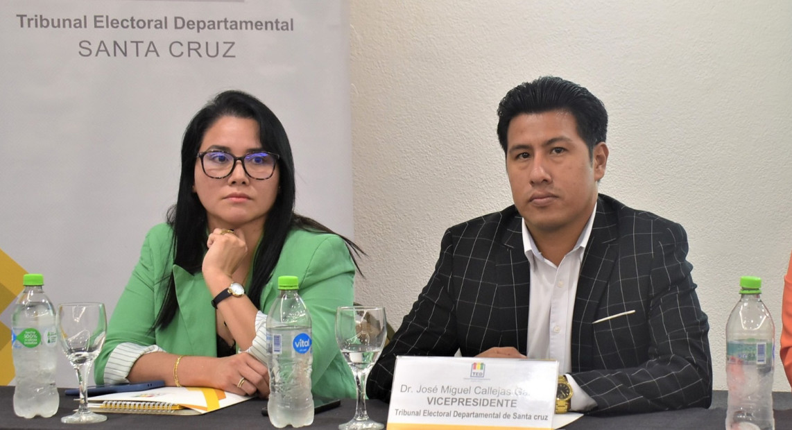 TSE_TED_SCZ_MESA_MULTIPARTIDARIA_02