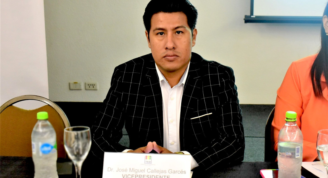 TSE_TED_SCZ_MESA_MULTIPARTIDARIA_08