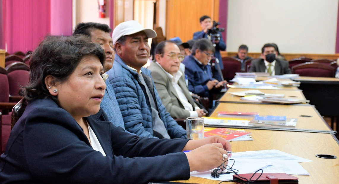 MESA_MULTIPARTIDARIA_ORURO_01