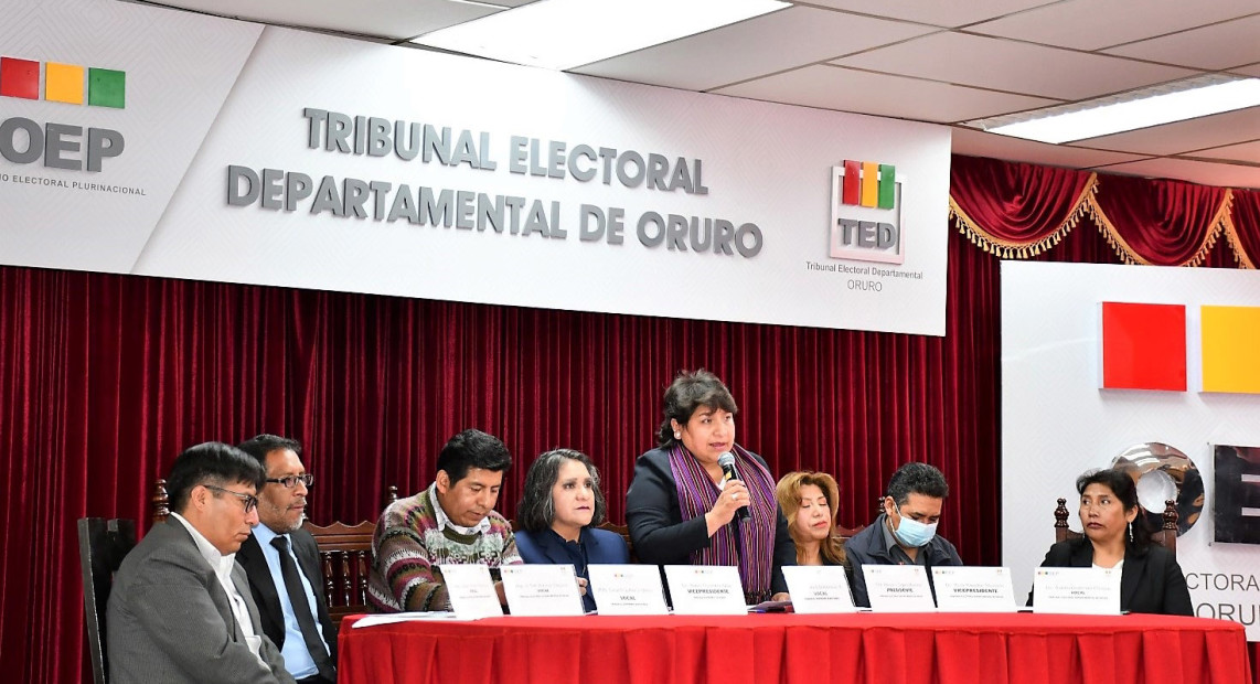 MESA_MULTIPARTIDARIA_ORURO_05