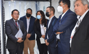 Expertos internacionales, representantes de universidades y periodistas conocieron la infraestructura física de la plataforma biométrica en el centro de datos del TSE