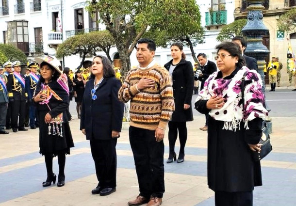 Vocales del TSE rinden homenaje a los 214 años del grito libertario de Chuquisaca