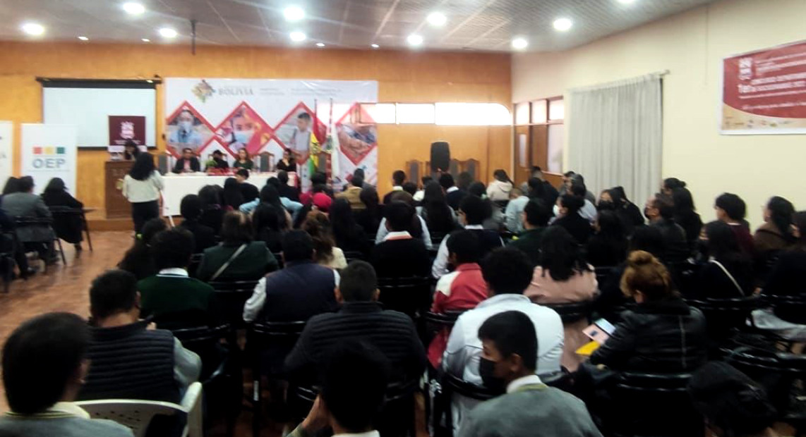 TED CHUQ CREDENCIALES 180 UE 03