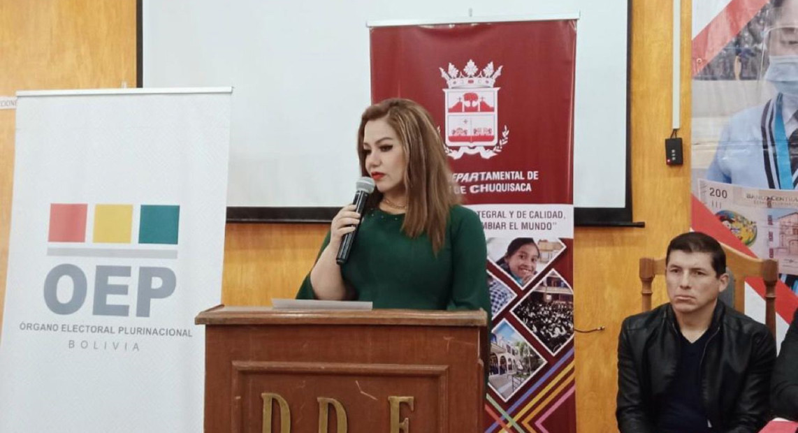 TED CHUQ CREDENCIALES 180 UE 04