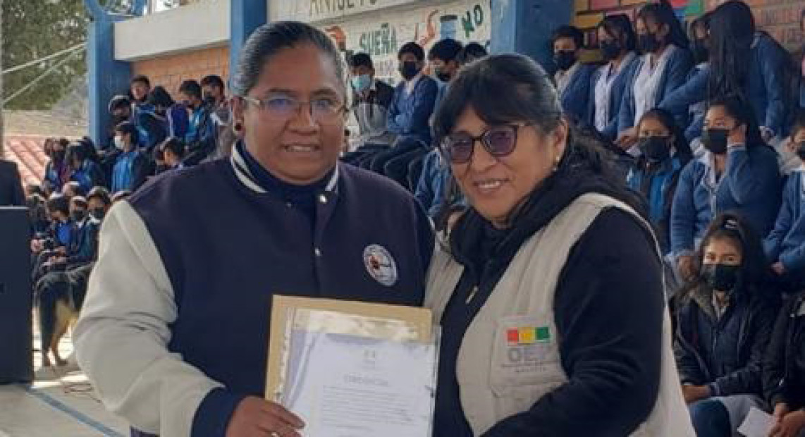 TED CHUQ GB. EST. CREDENC 04