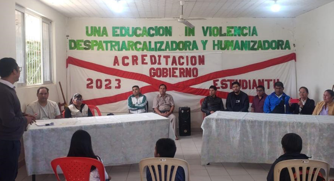 TED CHUQ GB. EST. CREDENC 13