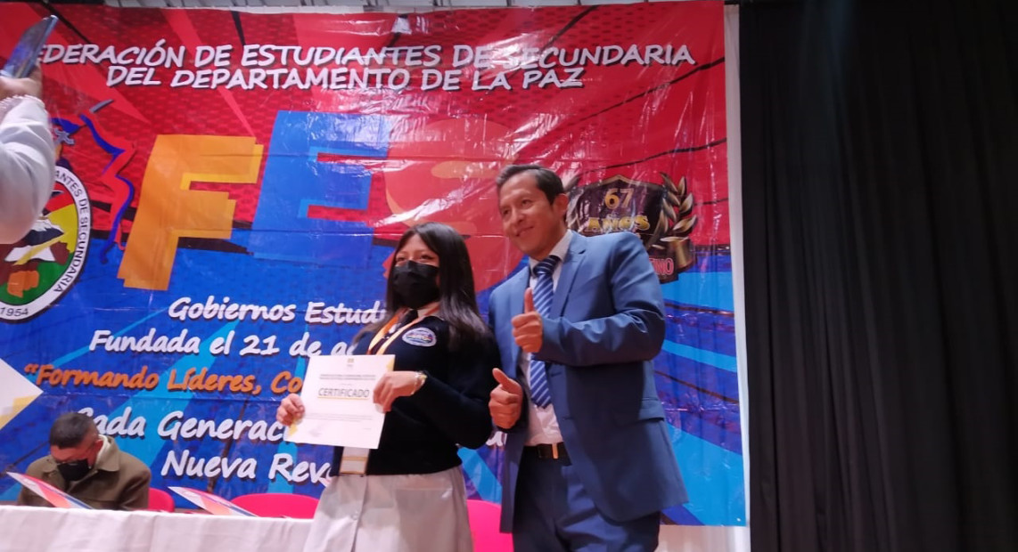 TED LPZ CREDENCIALES ESTUDIANTES 22