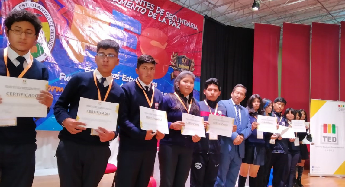 TED LPZ CREDENCIALES ESTUDIANTES 3