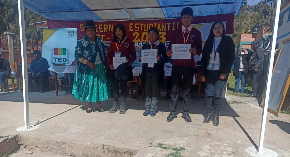 TED LPZ CREDENCIALES GOB EST 06