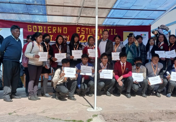 Siete colegios de Tiquina eligen a sus nuevos gobiernos estudiantiles y son acreditados por el TED La Paz