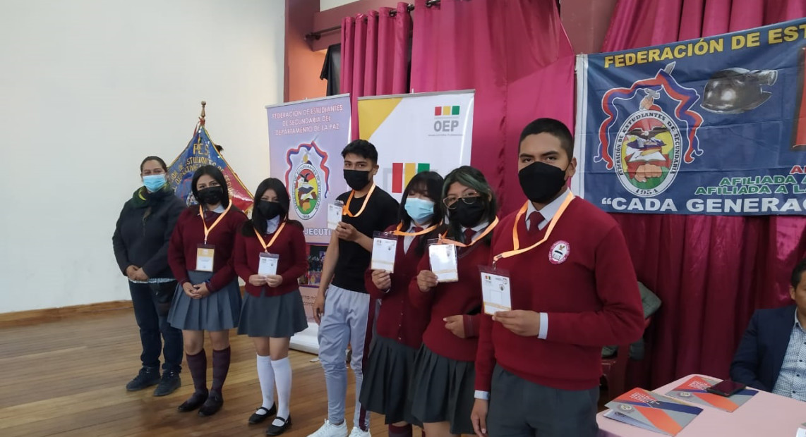 TED LPZ ENTREGA DE CREDENCIALES 09