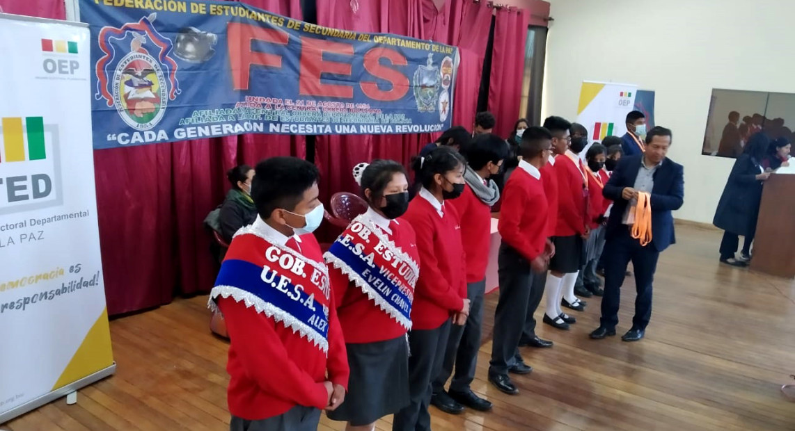 TED LPZ ENTREGA DE CREDENCIALES 12