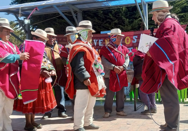 TED La Paz entrega resoluciones para crear tres nuevos recintos electorales en el municipio de Humanata