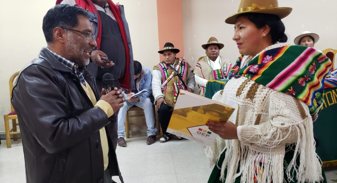 TED ORURO POSESION APNAQIRI SALINAS 03