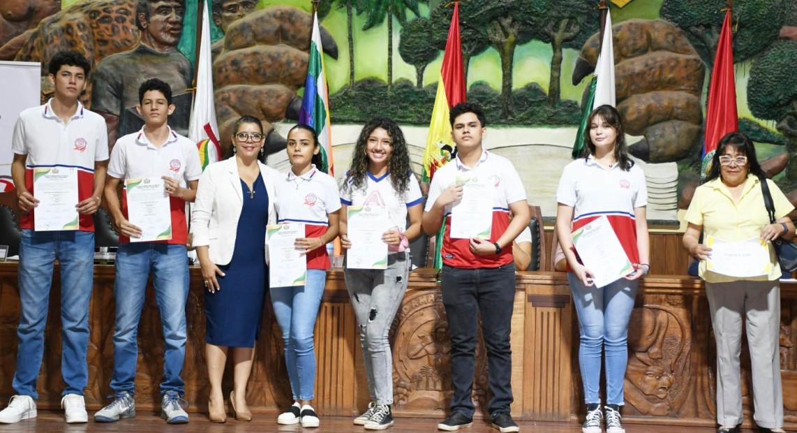 TED PANDO ENT CREDENC 15