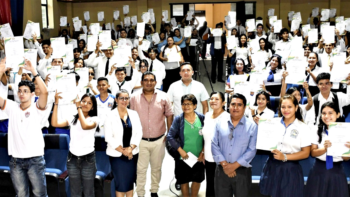 TED PANDO ENT CREDENC 19