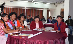 DIÁLOGO CON JÓVENES LÍDERES SOBRE SU PARTICIPACIÓN EN LOS PARTIDOS POLÍTICOS