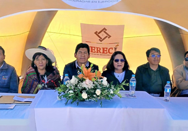 Serecí Potosí: 40 internos de Cantumarca se benefician con la entrega de certificados de nacimiento gratuitos