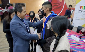 En El Alto se cierra la fase de posesión y acreditación de los nuevos gobiernos estudiantiles del departamento La Paz