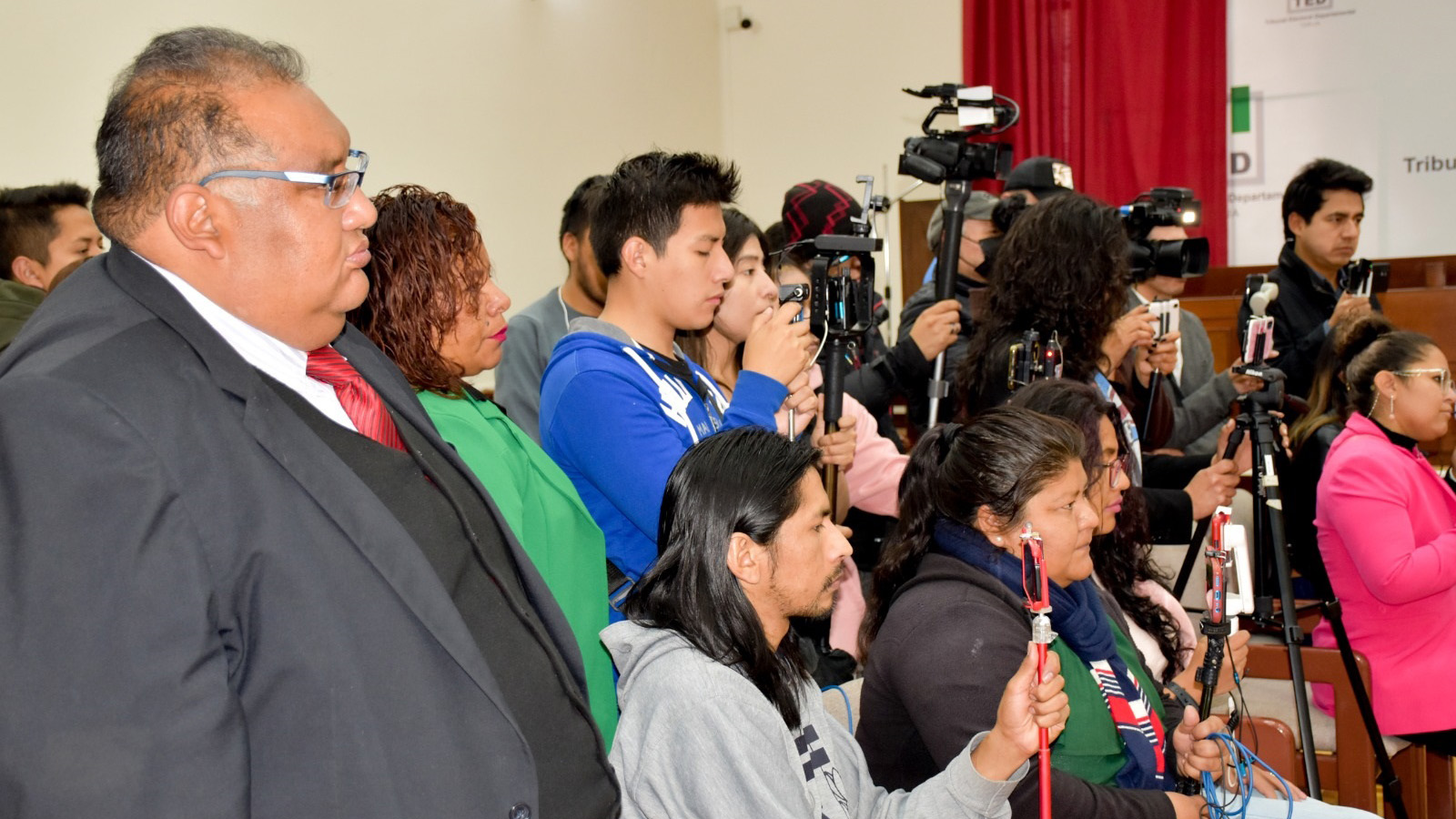 COBERTURA PERIODISTAS TED TJA