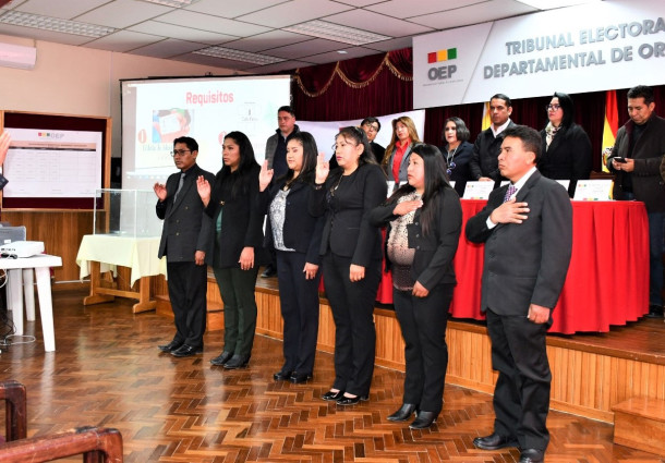 Serecí: Oruro cuenta con seis nuevos oficiales de registro civil