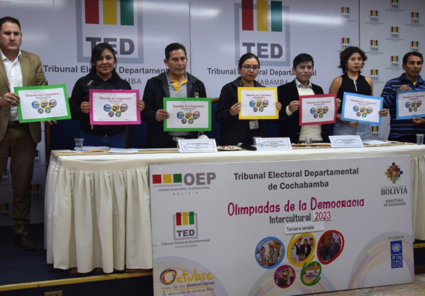 TED Cochabamba sortea la conformación de grupos de estudiantes para las Olimpiadas de la Democracia Intercultural 2023