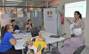 TED Santa Cruz capacita a 74 personas de comités electorales, jurados y candidatos de cooperativas de servicios públicos
