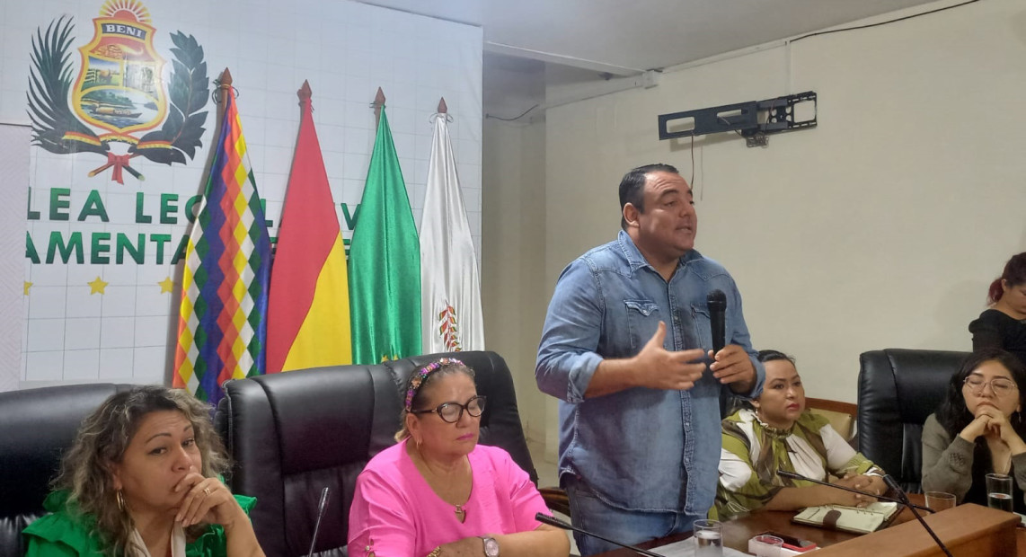 TED BENI ASAMBLEISTAS 02