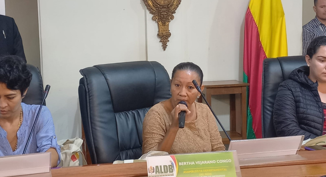 TED BENI ASAMBLEISTAS 06