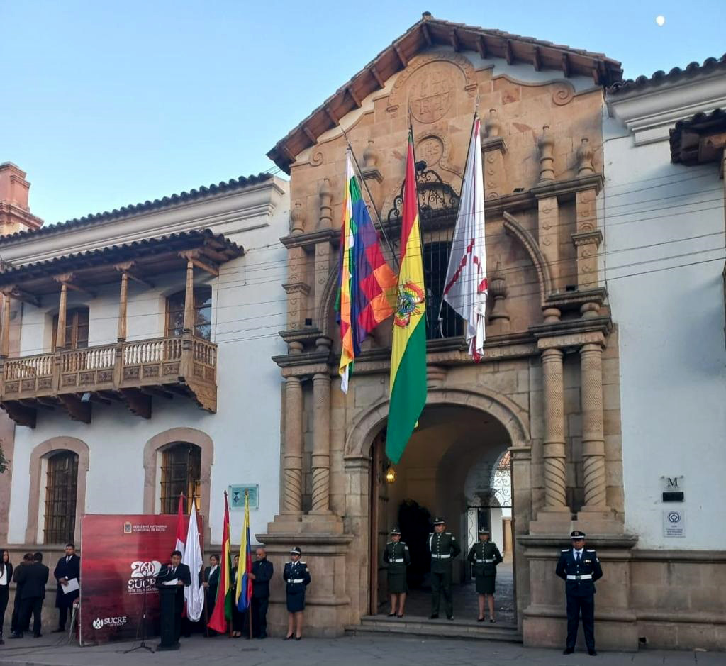 TED CHUQ ACTO HACIA BICENTENARIO