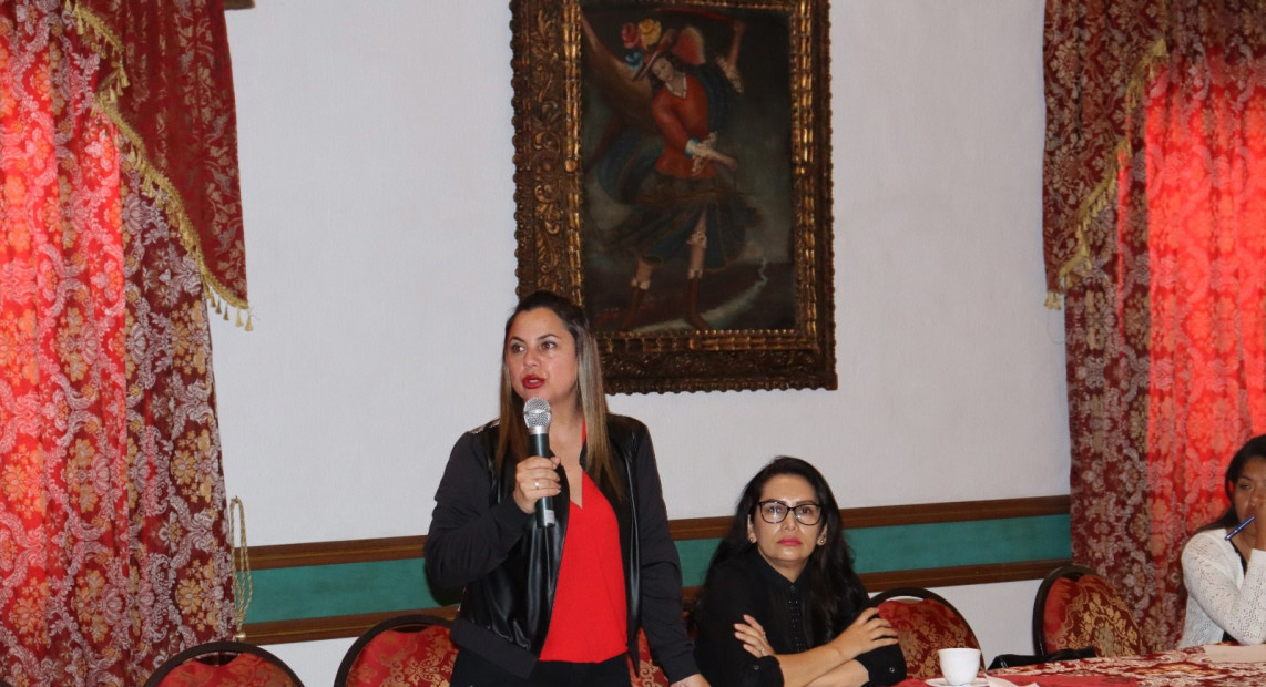 TED CHUQ FORT PUBL ORG POLIT 09