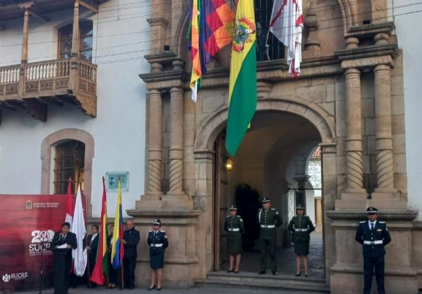 Presidente y Vicepresidente del TED Chuquisaca participan del Acto de Reivindicación Patriótica