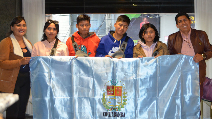 ESTUDIANTES-ETII-EN-LA-PAZ