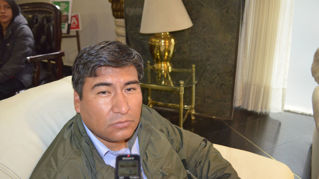 PROFESOR-NILS-PORTILLO-UE-COLLANA-TUICA-PTSI