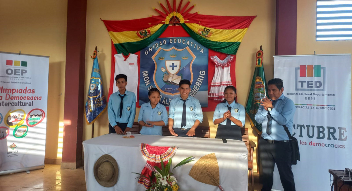 TED BENI TSCHERINS 02