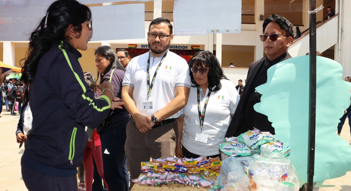 TED CHUQ FERIA 41 DEMOCRACIA 07