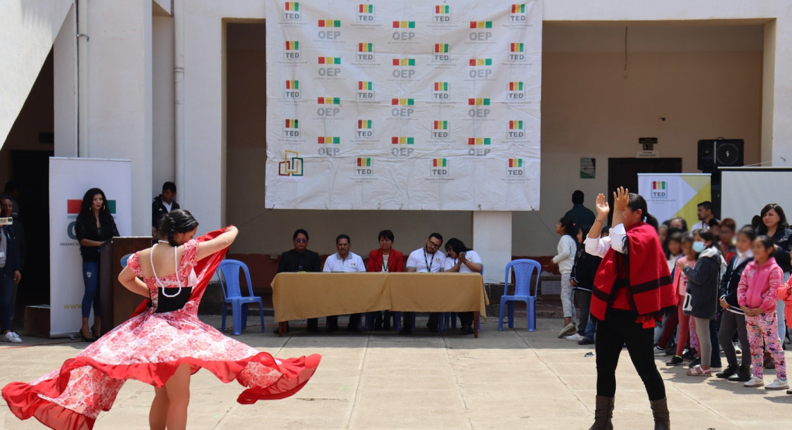 TED CHUQ FERIA 41 DEMOCRACIA 13