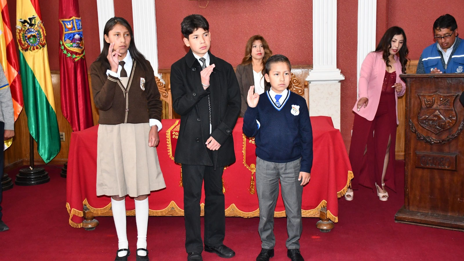 TED ORURO CREDENCIALES C. NNA 01