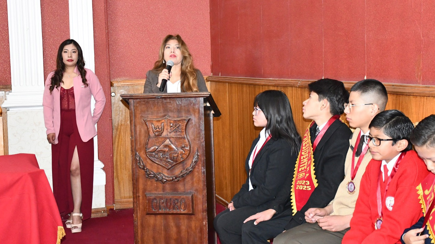 TED ORURO CREDENCIALES C. NNA 02