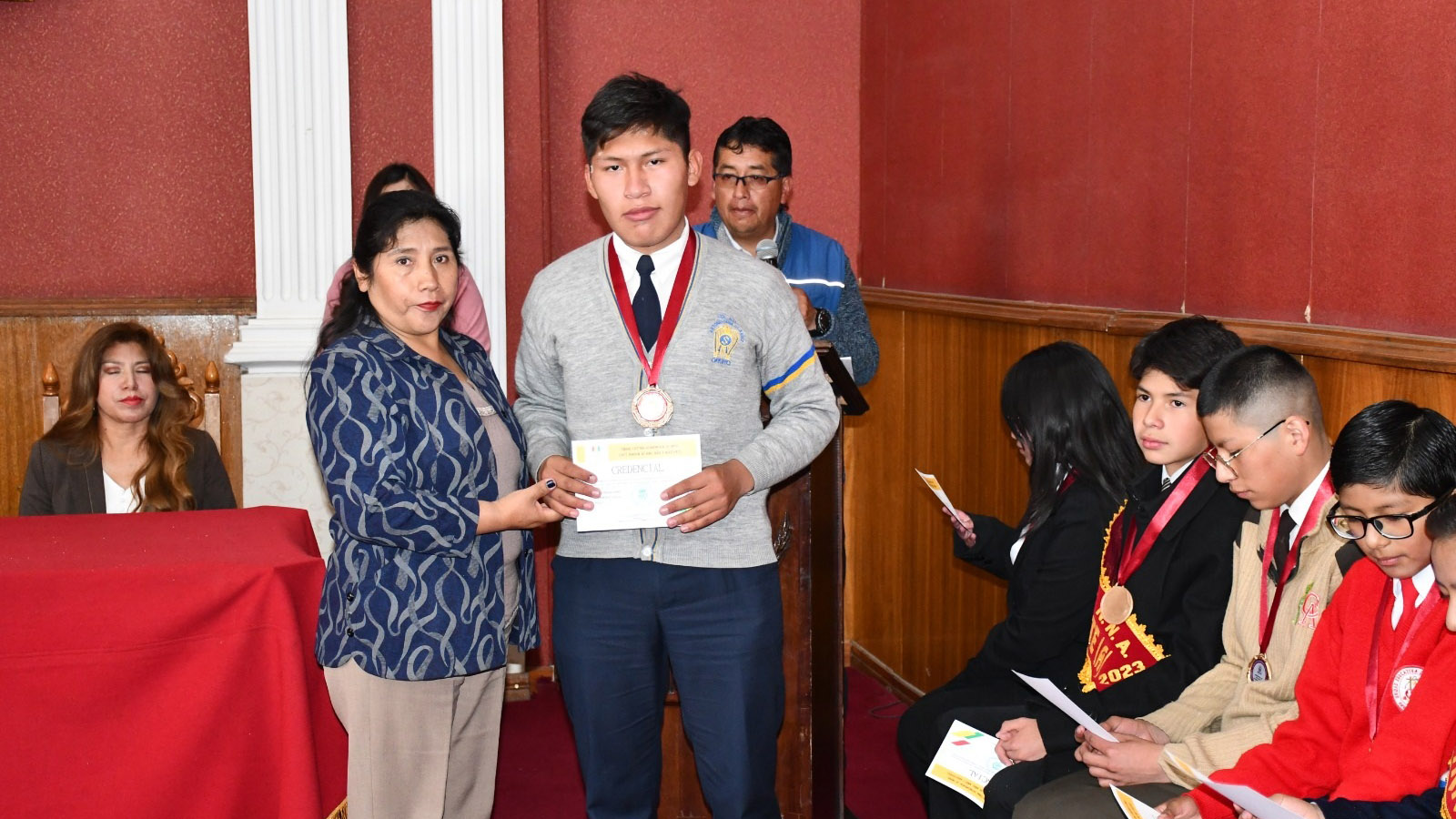 TED ORURO CREDENCIALES C. NNA 03