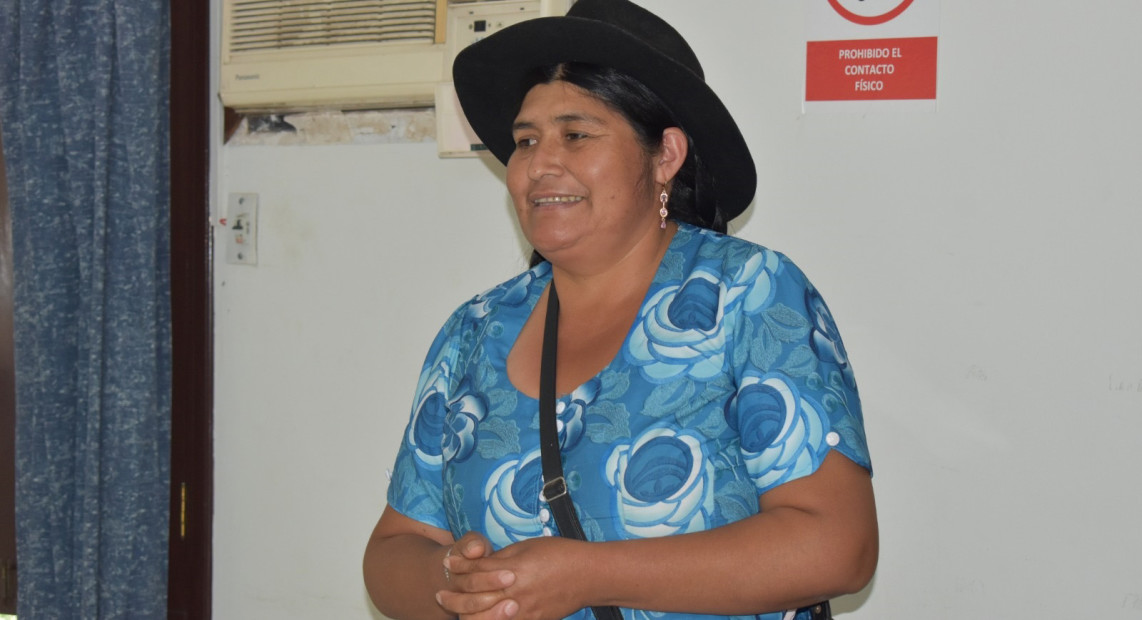 TED SCZ CAP CASA DE LA MUJER 02