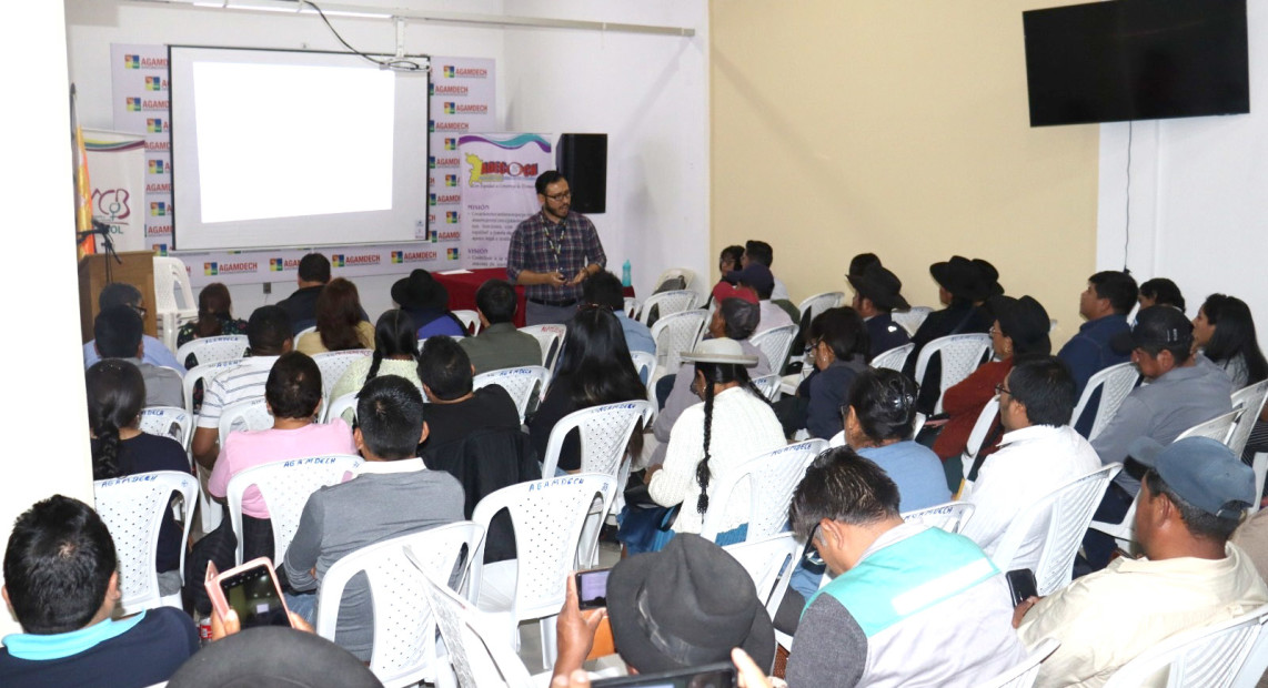 TED CHUQ TALLER ADECOCH 09