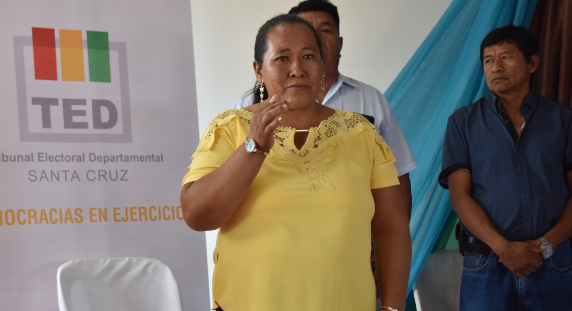 TED SCZ CREDENCIAL 06