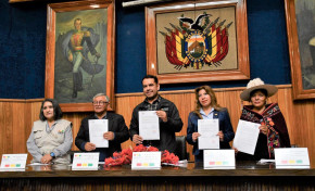 TSE y UTO suscribieron convenio para impulsar actividades académicas en beneficio de la democracia intercultural