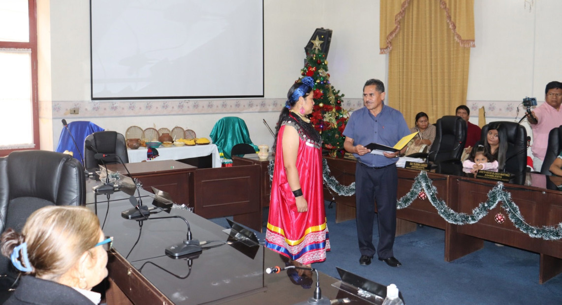 TED CHUQ. POSESION ESCAÑO ESPECIAL 04