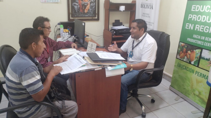 TED BENI REUNION GB. EST 03