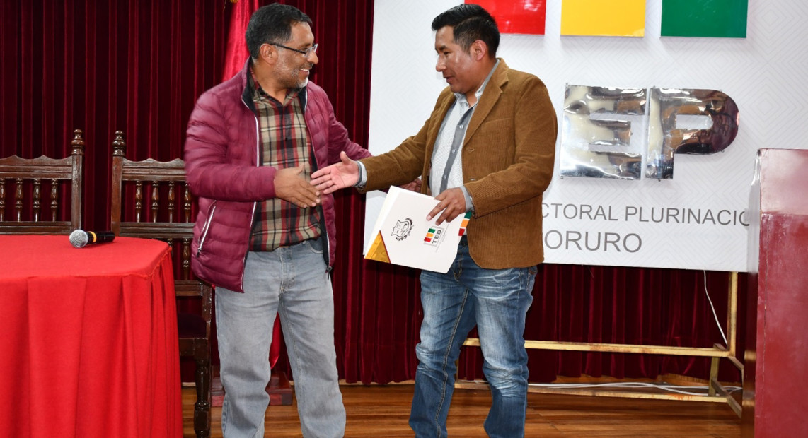 TED_ORURO_CREDENCIALES_CONCEJALES_03