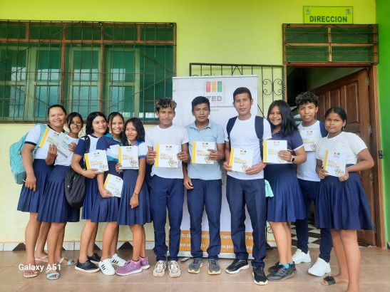 Estudiantes de Gonzalo Moreno