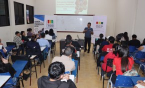 Estudiantes de la Universidad Autónoma del Beni José Ballivián son capacitados en democracia intercultural