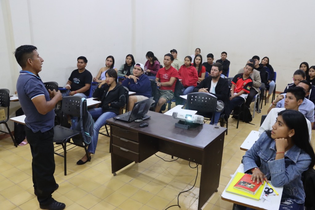 CAPACITACIONESTUDIANTESBENI_12